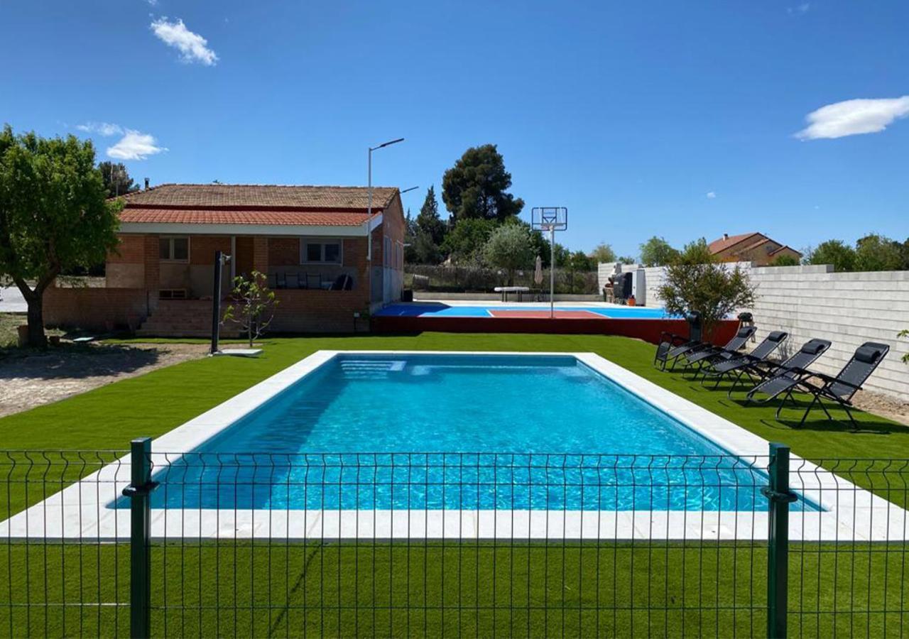 Casa Con Piscina, Villa Alarilla Fuentiduena de Tajo Exteriör bild