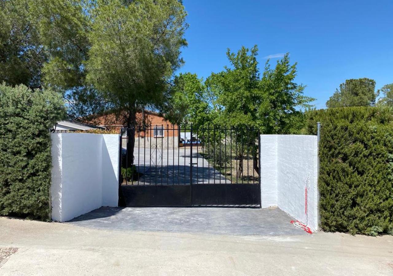Casa Con Piscina, Villa Alarilla Fuentiduena de Tajo Exteriör bild